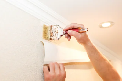 Pose de papier peint à Planfoy — revêtements muraux et toiles de verre
